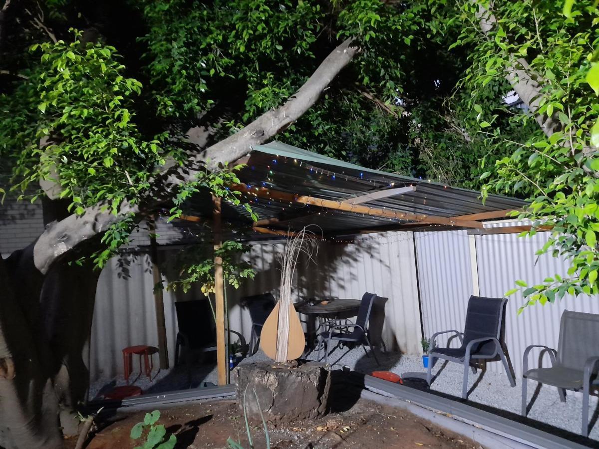 Ozi Inn Backpackers - Perth - Exteriér fotografie