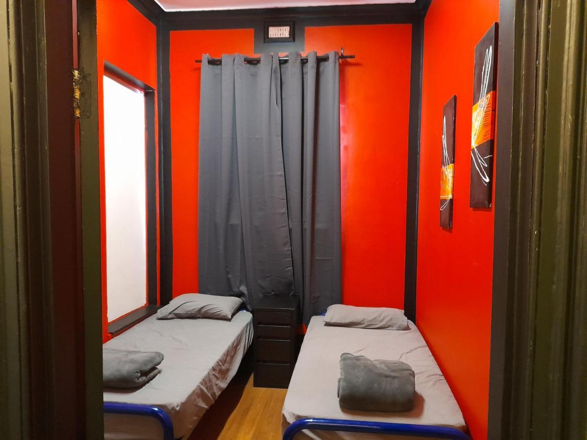 Ozi Inn Backpackers - Perth - Exteriér fotografie