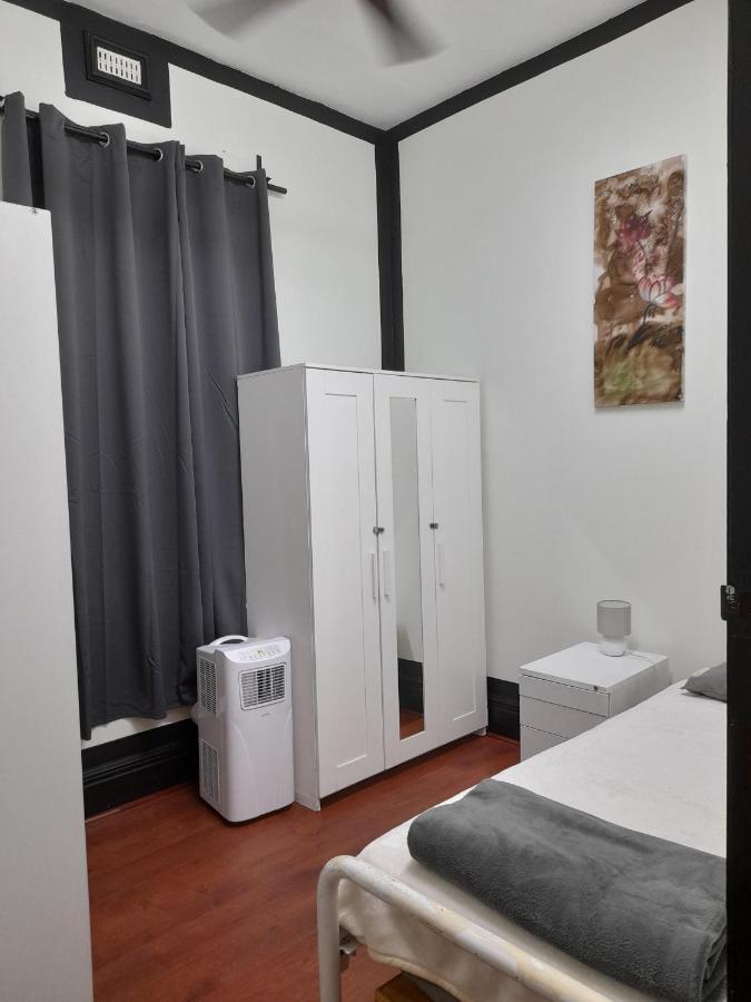 Ozi Inn Backpackers - Perth - Exteriér fotografie